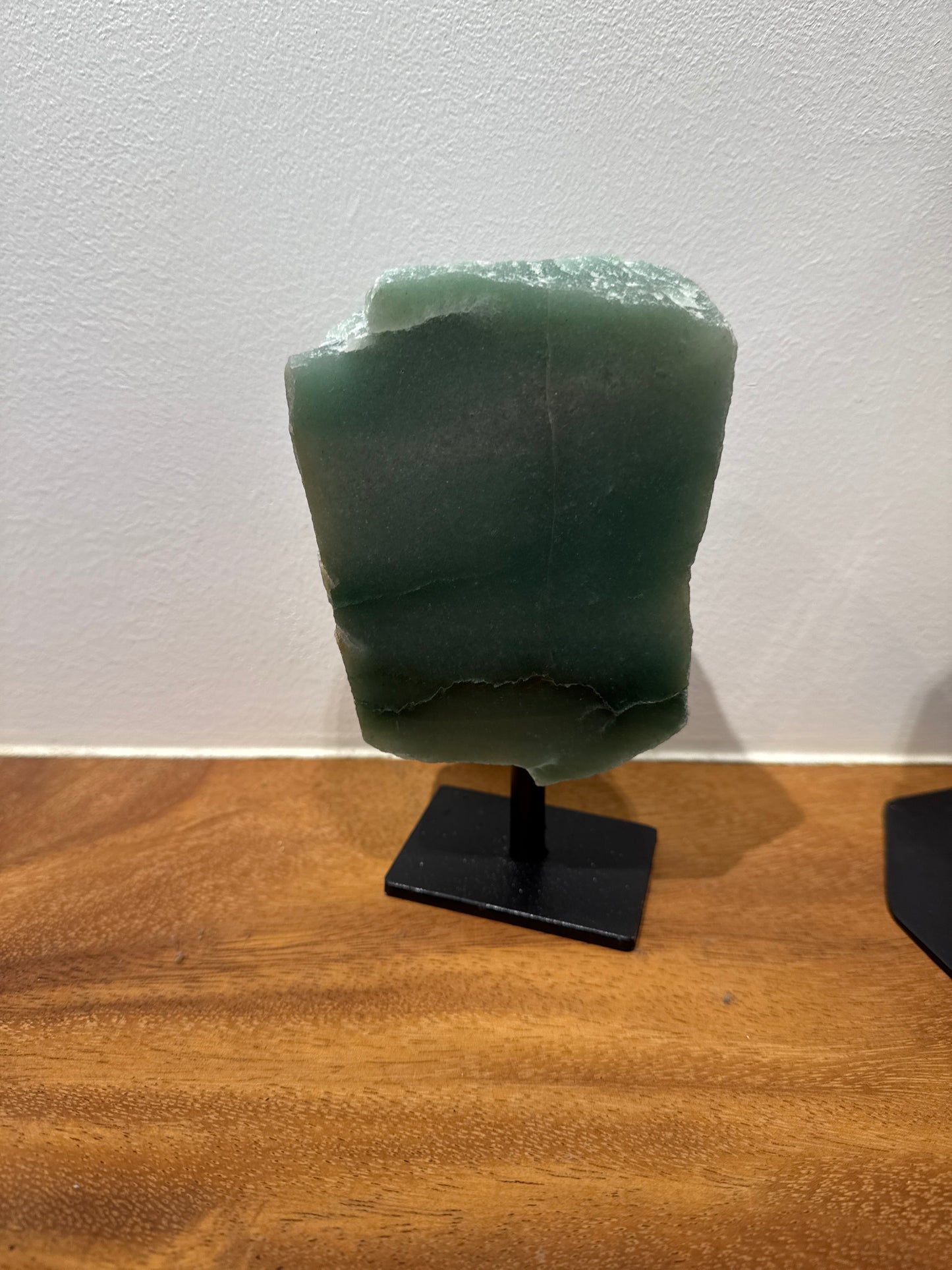 Polished Quartz Metal Stand