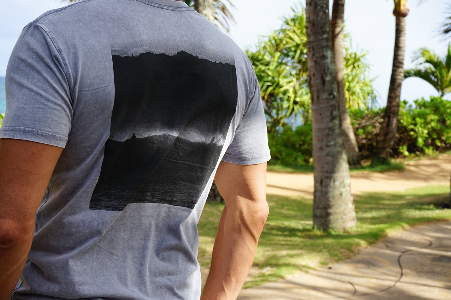 Men’s Distressed Paia Out Back Shirt (Moss/Slate)