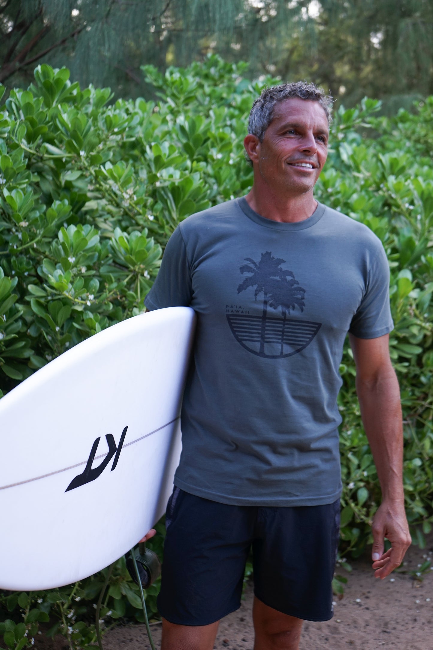 Men’s Distressed Paia/Aloha (Black/Blue)